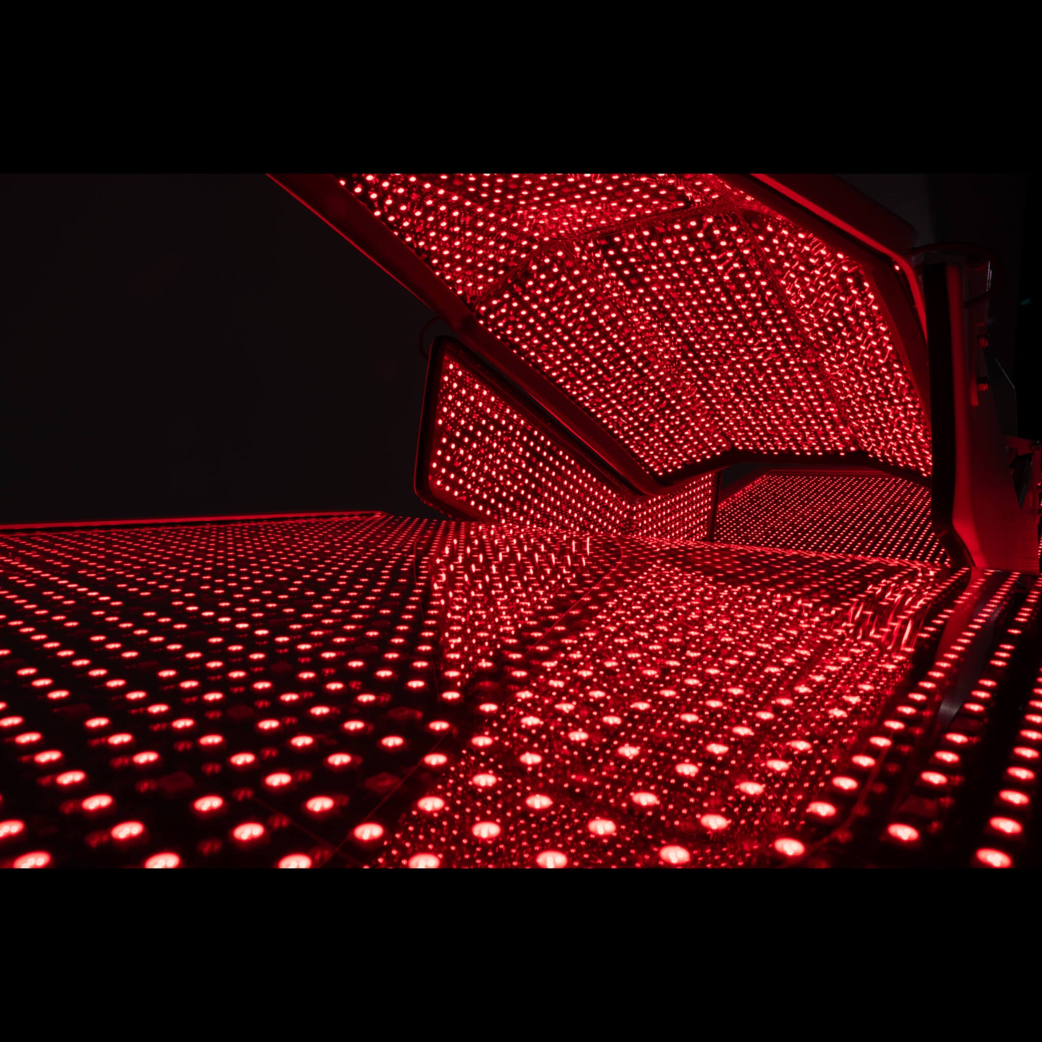 Body Balance System OvationULT Zero Gravity Red Light Therapy Bed – 28,443 Diodes with Infrared & Vibration Massage