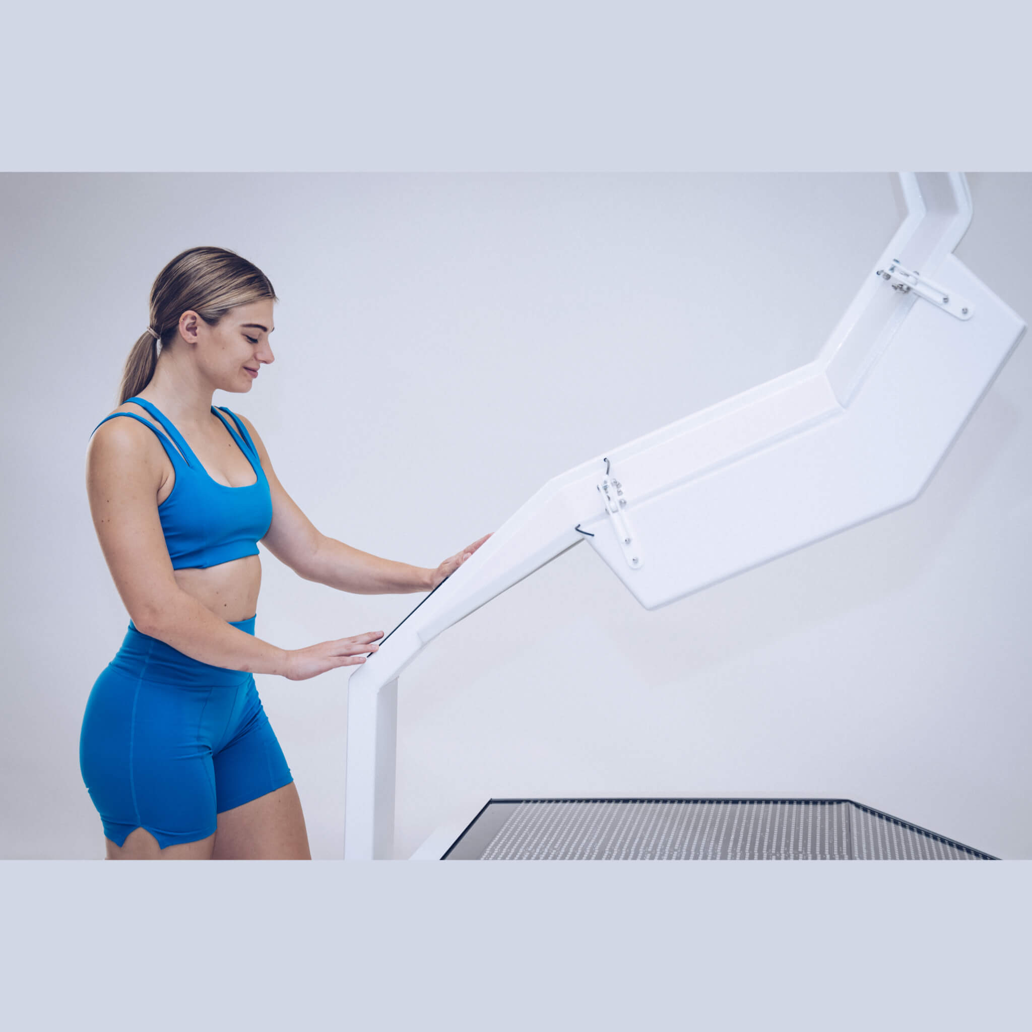 Body Balance System OvationULT Zero Gravity Red Light Therapy Bed – 28,443 Diodes with Infrared & Vibration Massage